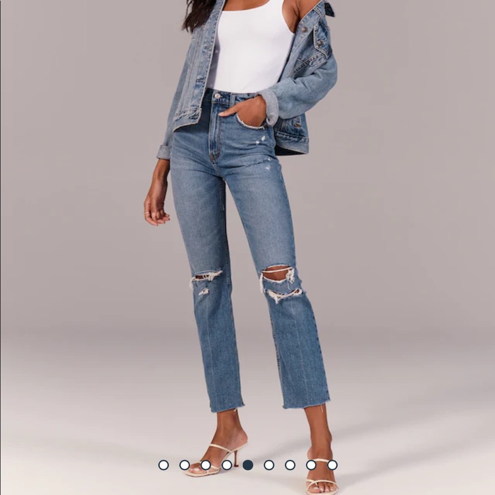 NWT Abercrombie Ultra Hi Rise Straight Jeans